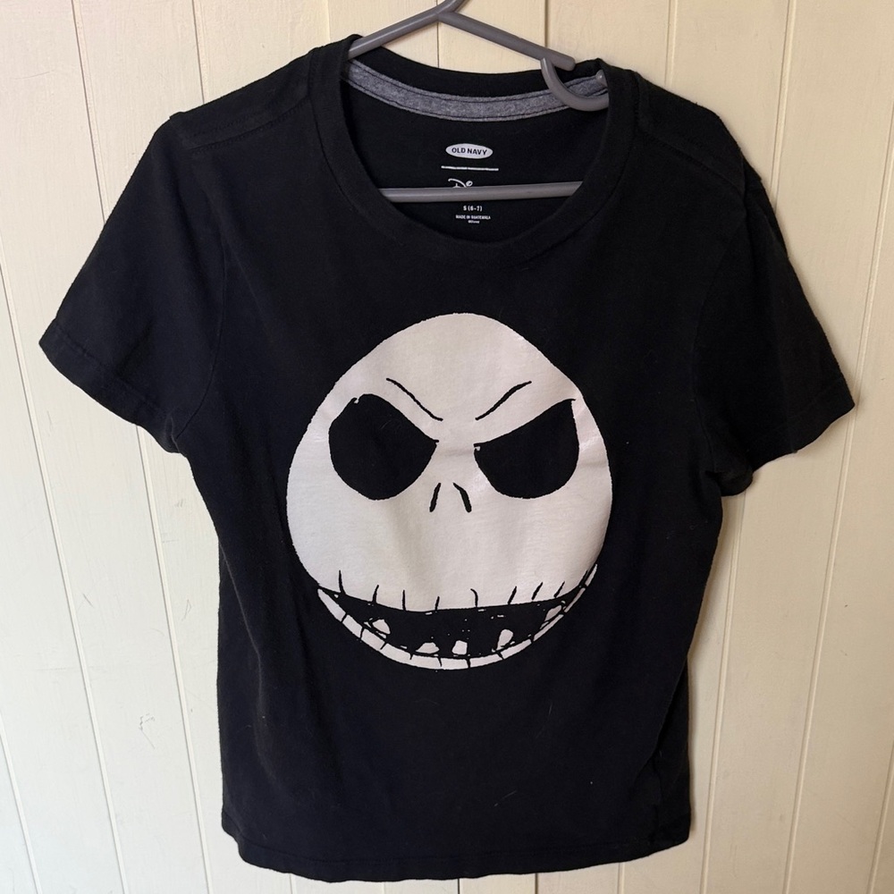 3/$10 Old Navy Black Disney nightmare before Christmas jack skellington t-shirt